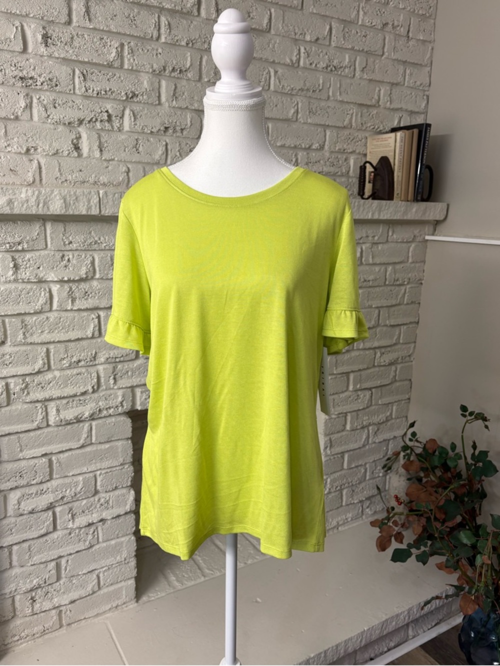 Tribal-NWT-Neon Lime-Ruffled Short Sleeve Tee Size Large(repaired micro flaw)
